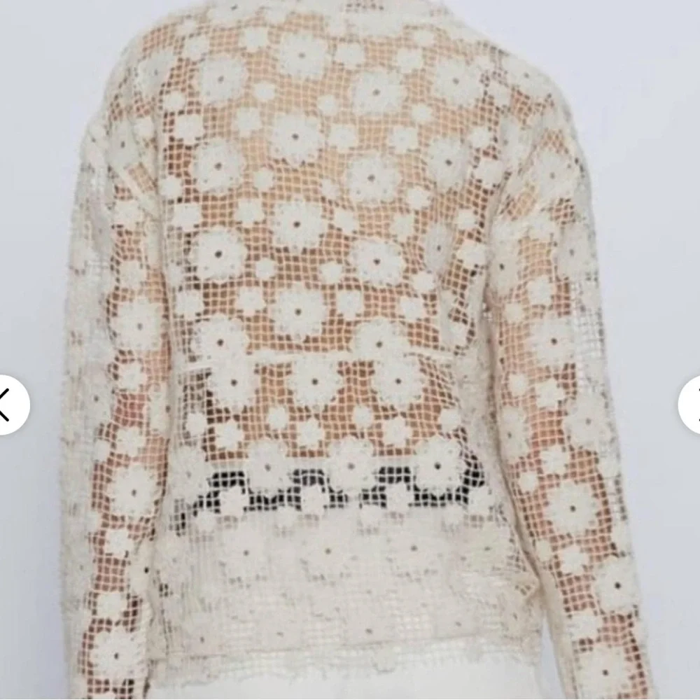 Zara crochets top bloggers fav